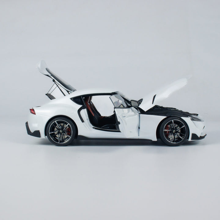 [Preorder] WELL 1:18 Toyota Supra A90 (2 Colors)