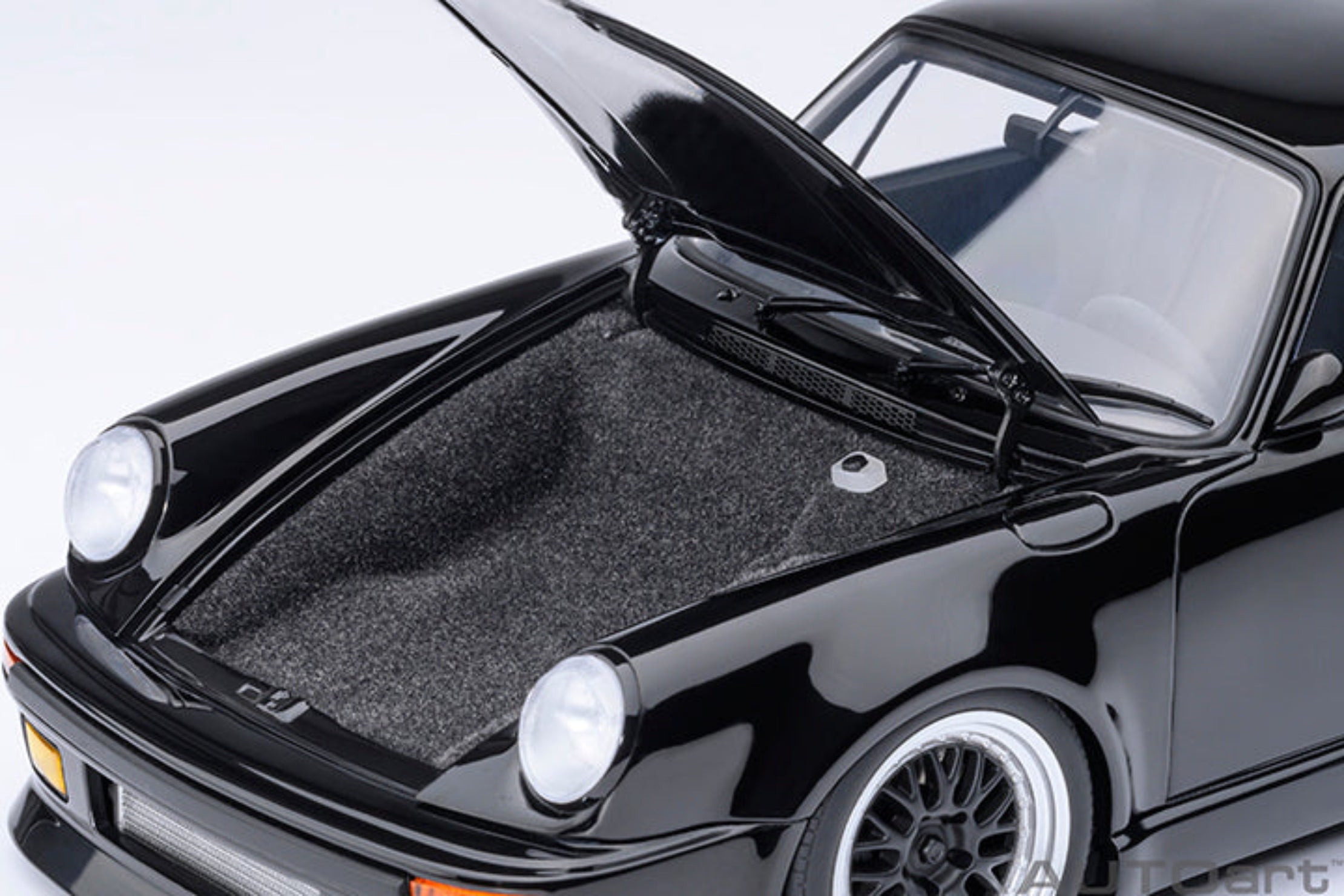 Preorder] AUTOart 1:18 Porsche 911 Turbo WANGAN Midnight