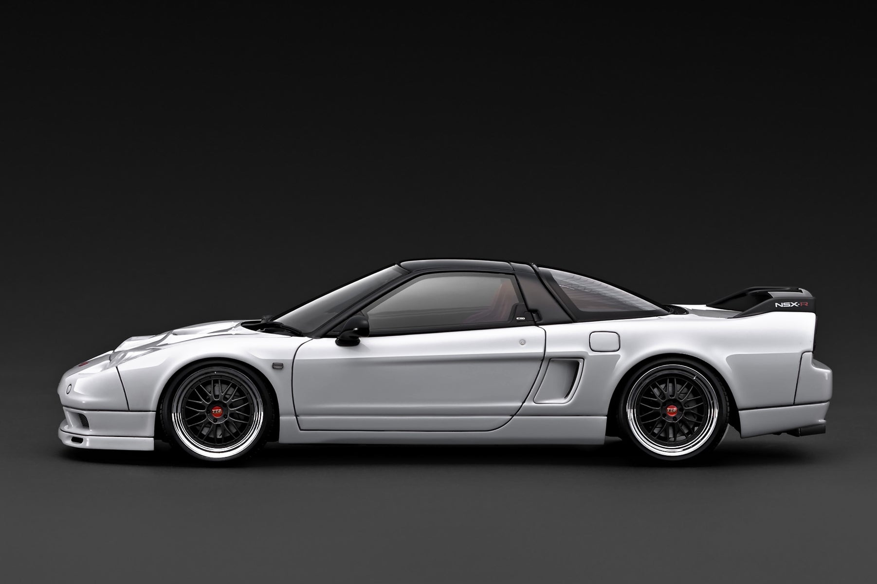 Preorder] Ignition Model 1:18 HONDA NSX-R (NA2) White IG3907