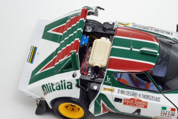 [Preorder] Kyosho 1:18 Lancia Stratos HF - Winner 1976 Sanremo Nr.4 - 08130F