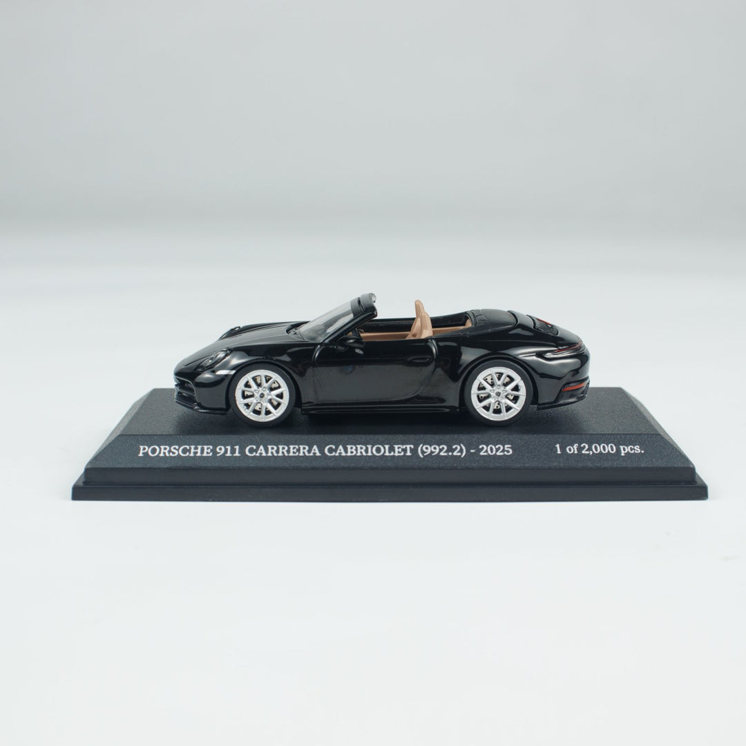 [Preorder] Minichamps 1:64 PORSCHE 911(992.2) CARRERA CABRIOLET  CLDC 643064035
