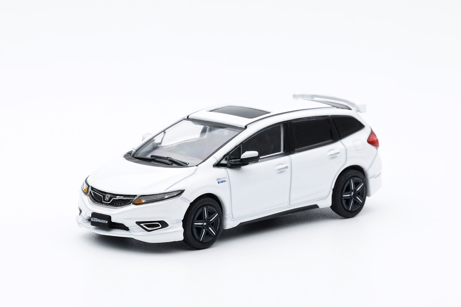 ホンダ　JADE 1280px-Honda_JADE_HYBRID_X_(