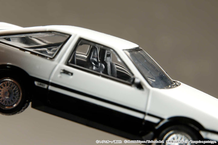 [Preorder] Hobby Japan 1:64 Toyota COROLLA LEVIN (AE86)/Initial D Wataru Akiyama vs Takumi Fujiwara HJDMD008B