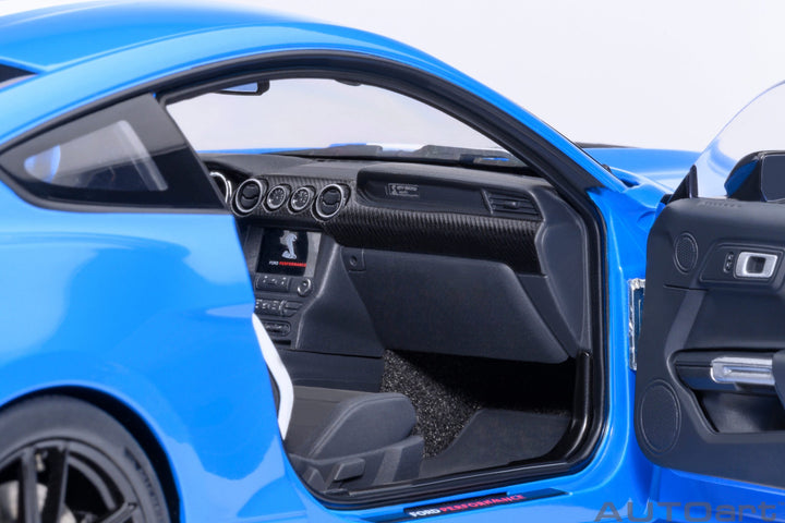 [Preorder] AUTOart 1:18 Ford Mustang Shelby GT500 (Grabber Blue) 73094