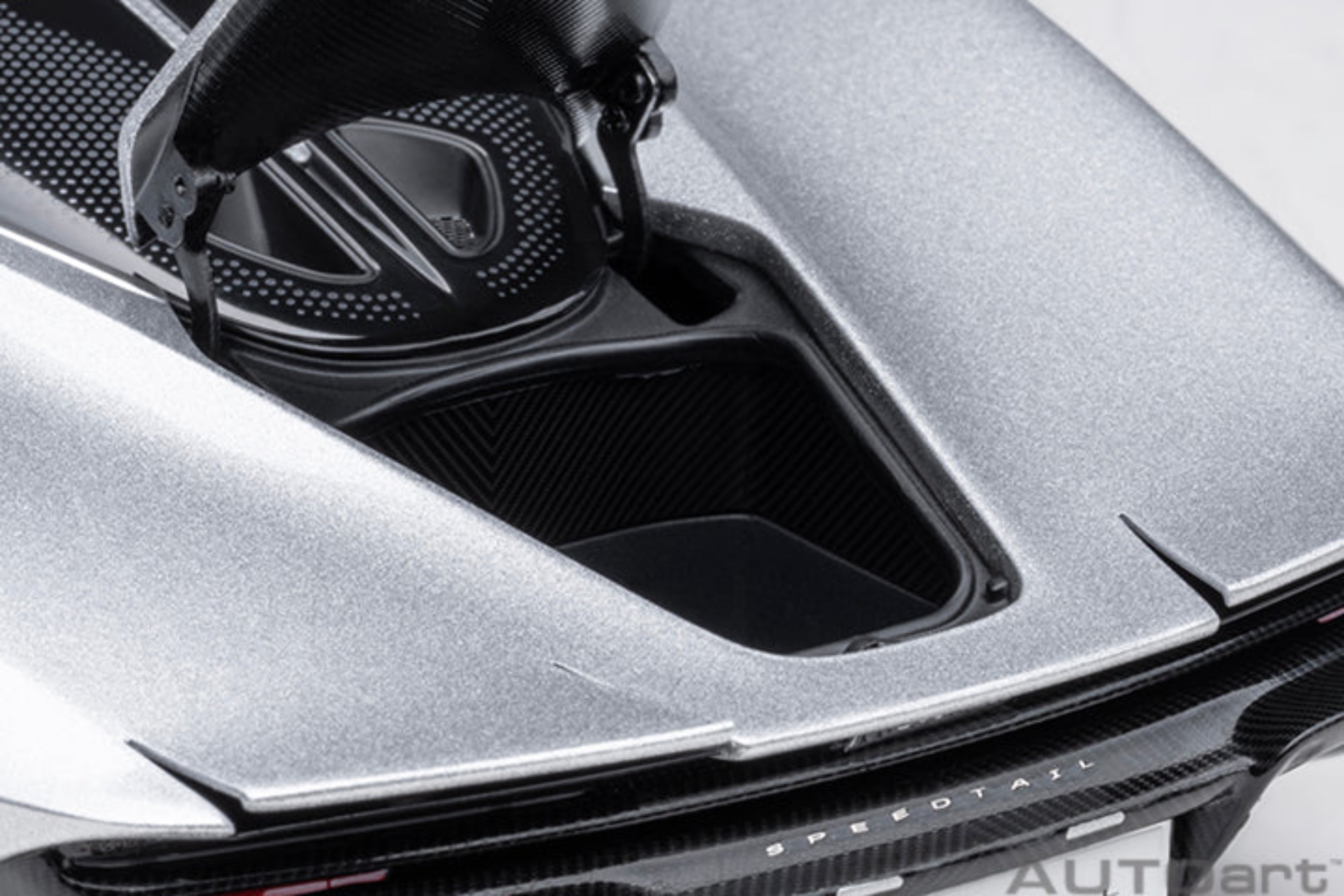 AUTOart 1:18 McLaren Speedtail - Supernova Silver 76090 – Horizon