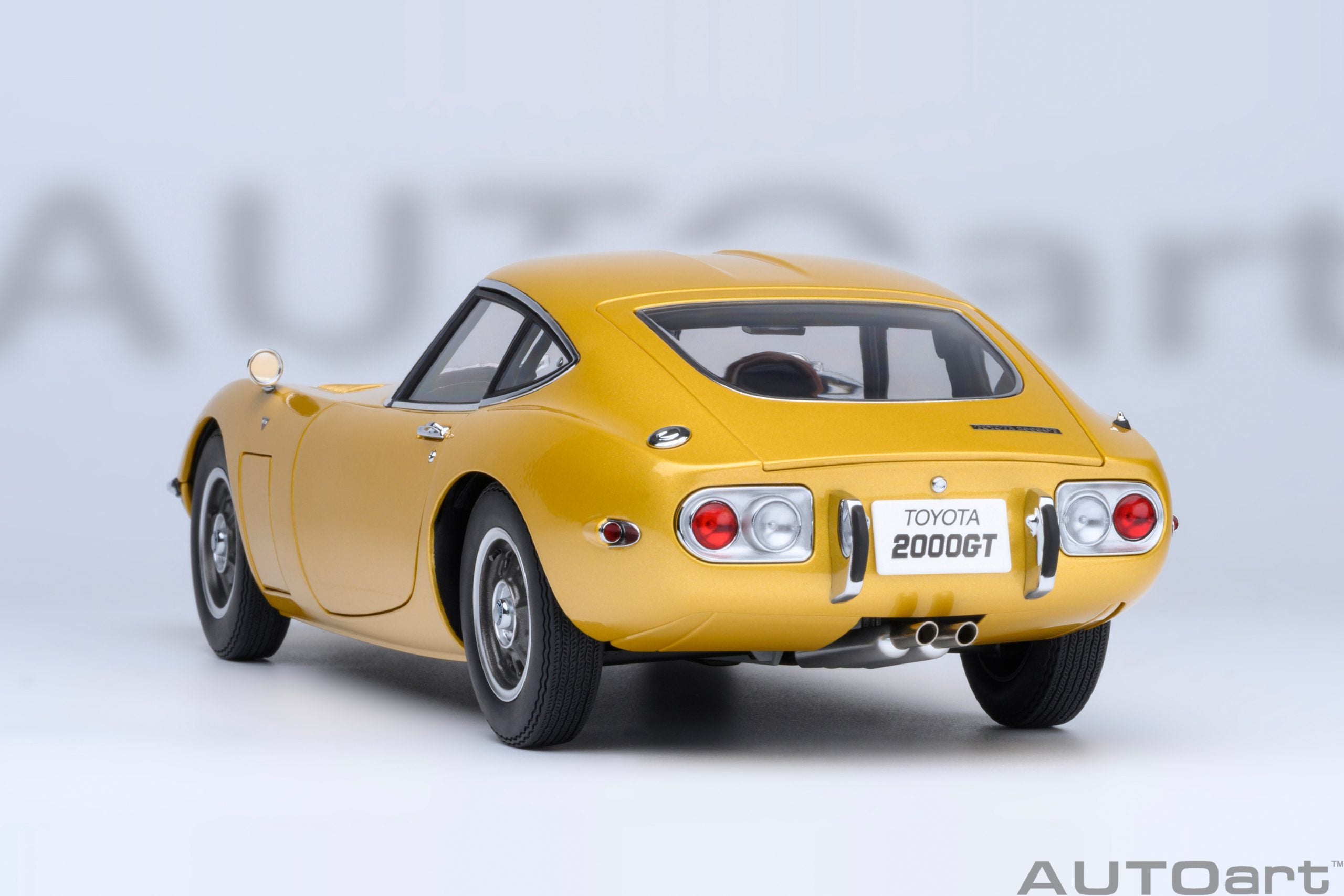 ミニカー AUTOart TOYOTA 2000GT 1/18 AUTOart 1/18 Toyota 2000gt Silver Finished Product for sale