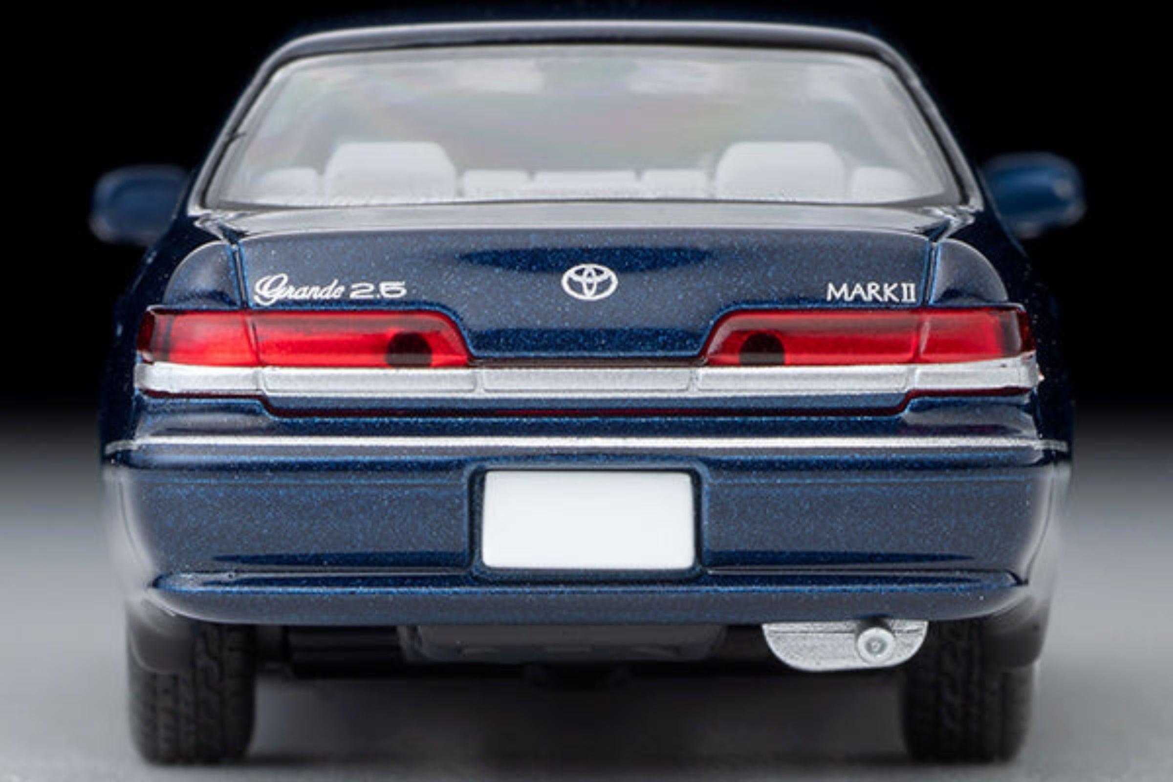 Tomytec TLVN 1:64 Toyota Mark II 2.5 Grande 1998 model (navy