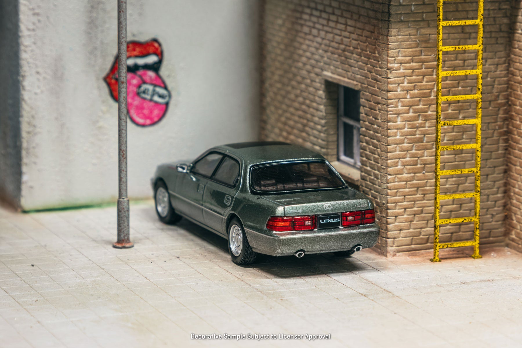 Preorder] Tarmac Works 1:64 Lexus LS400 (UCF10) Flint Grey