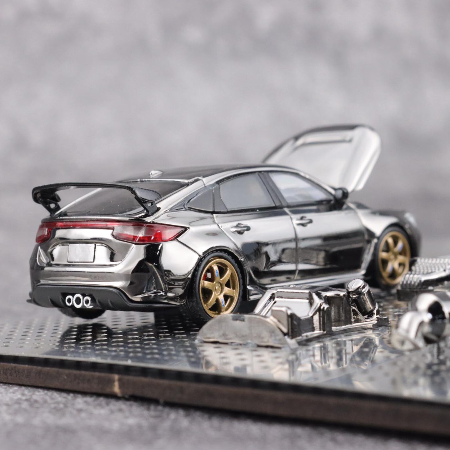 MOTORHELIX 1:64 Honda Civic Type R (FL5) (2 Versions) – Horizon