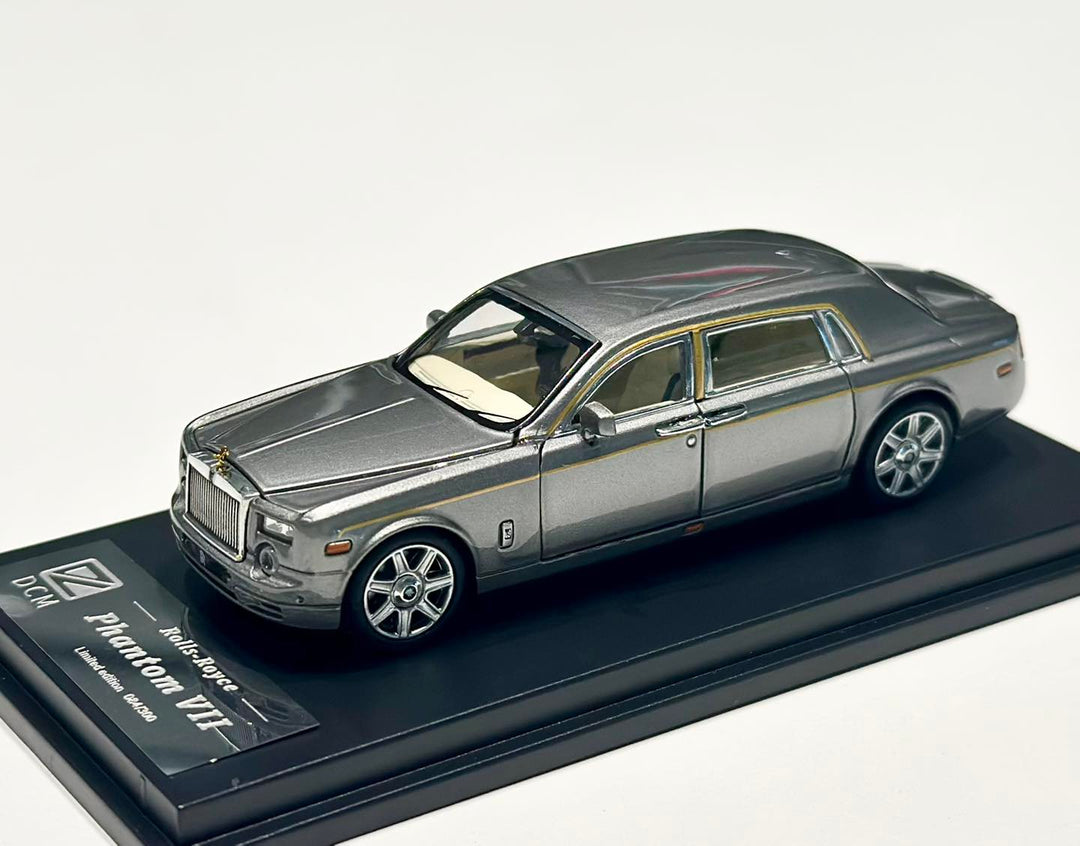 DCM 1:64 Rolls-Royce Phantom 7th Generation (3 Colours)