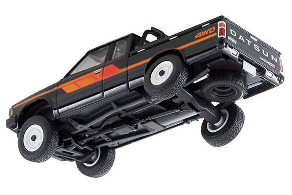 TLVN Tomica Limited Vintage Neo 1:64 Datsun Truck 4WD King Cab AD
