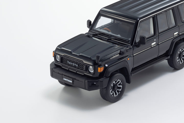 Kyosho 1:43 Toyota Land Cruiser 70 4(3 Colours) 03928BE/03928W/03928BK
