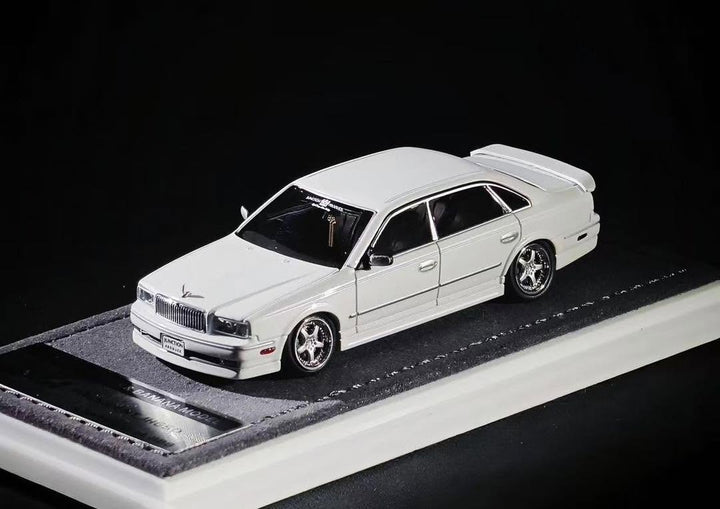 MK Miniatures 1:64 Nissan President JHG50 (2 Colours)
