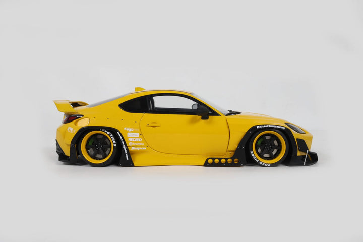 [Preorder] GT Spirit 1:18 Toyota GR86 Rocket Bunny Yellow CLDC043