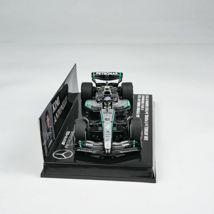 MINICHAMPS 1:43 MERCEDES AMG PETRONAS FORMULA ONE TEAM F1 W16 E PERFORMANCE 417251012
