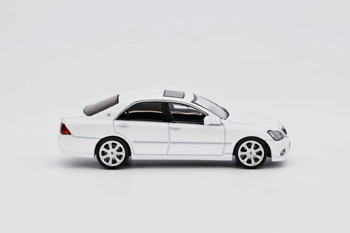 DCT 1:64 Toyota Crown Athlete White (RHD) LL-053-247