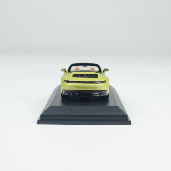 [Preorder] Minichamps 1:64 PORSCHE 911(992.2) CARRERA CABRIOLET YELLOW CLDC 643064034