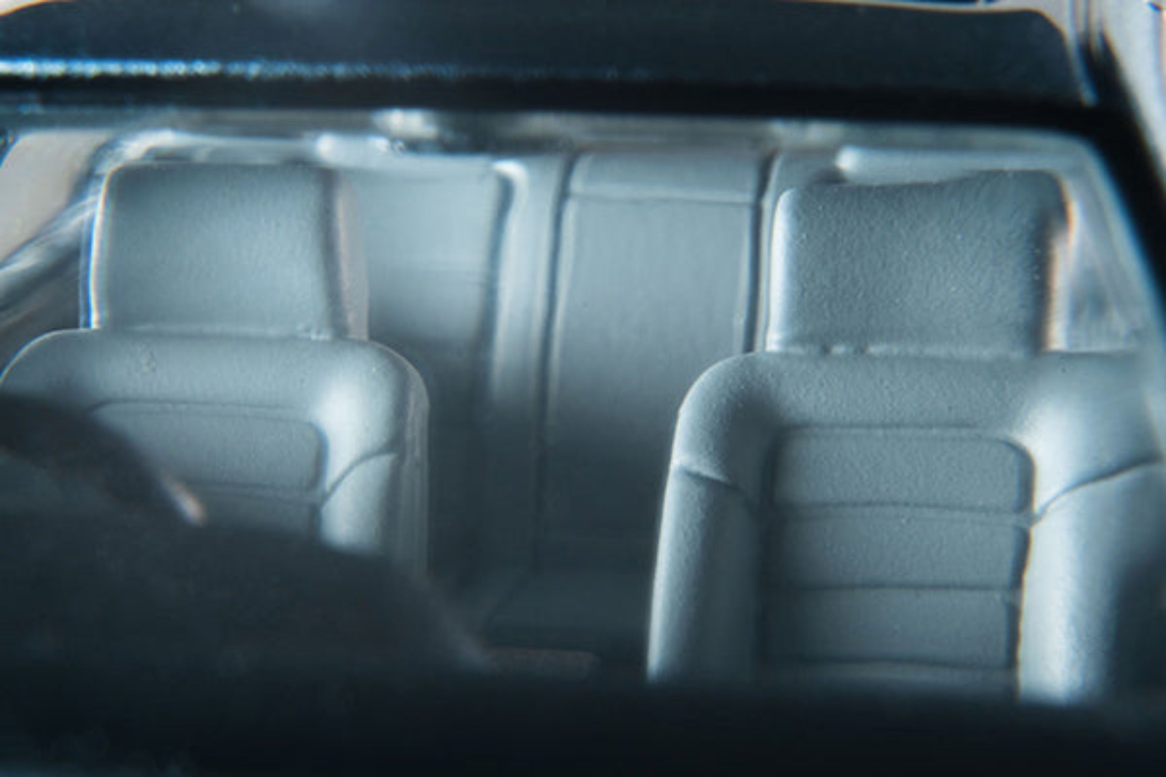 Tomytec TLVN 1:64 Nissan Cefiro Sport Cruising (Bluish Silver