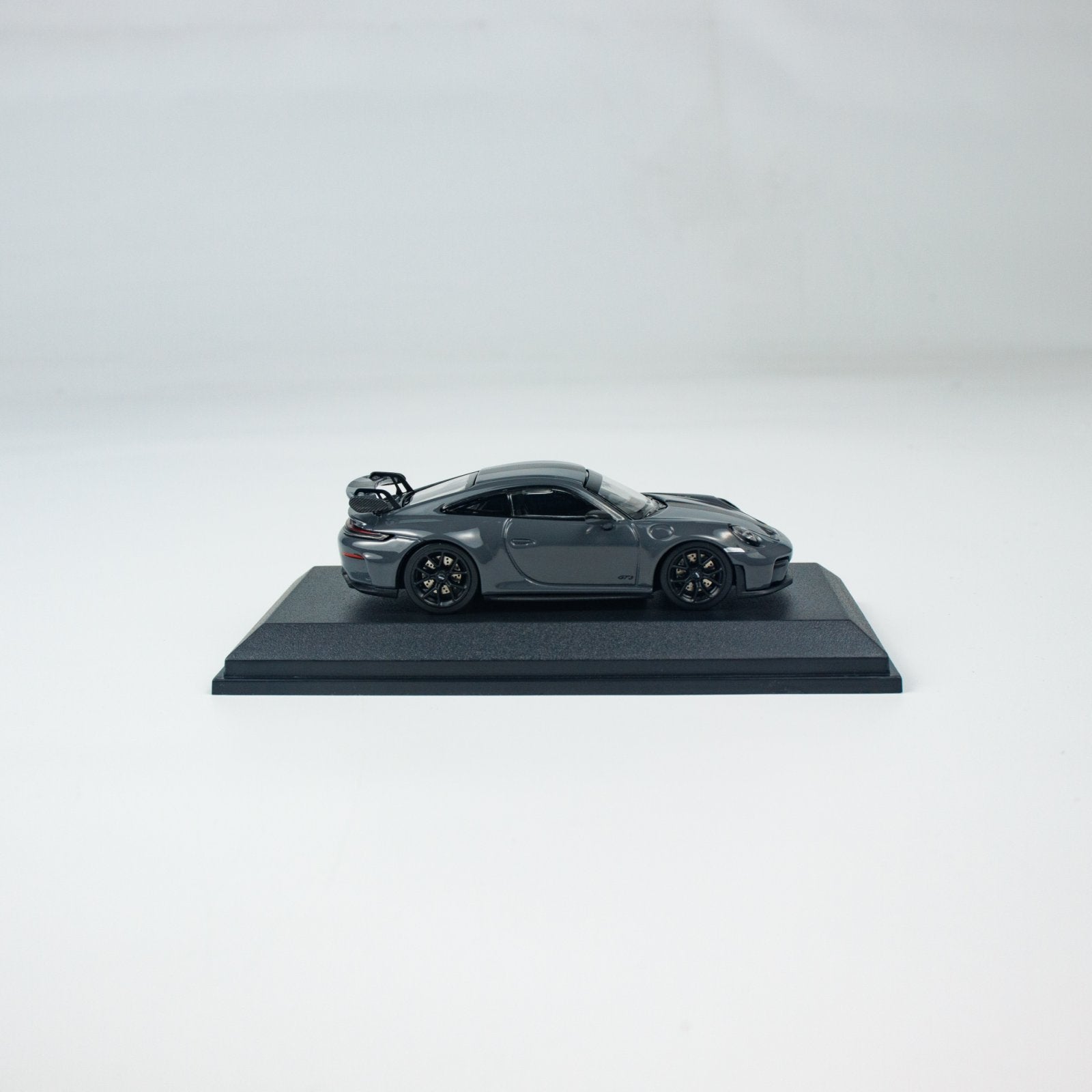 Minichamps 1:64 PORSCHE 911 (992.2) GT3 - 2025 - Grey CLDC