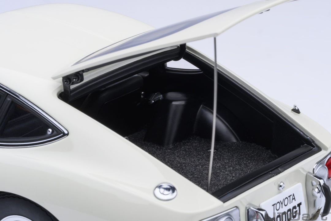 [Preorder] AUTOart 1:18 Toyota 2000GT 1967 White 79546
