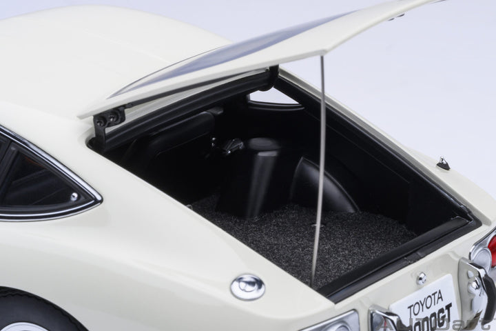 [Preorder] AUTOart 1:18 Toyota 2000GT 1967 White 79546