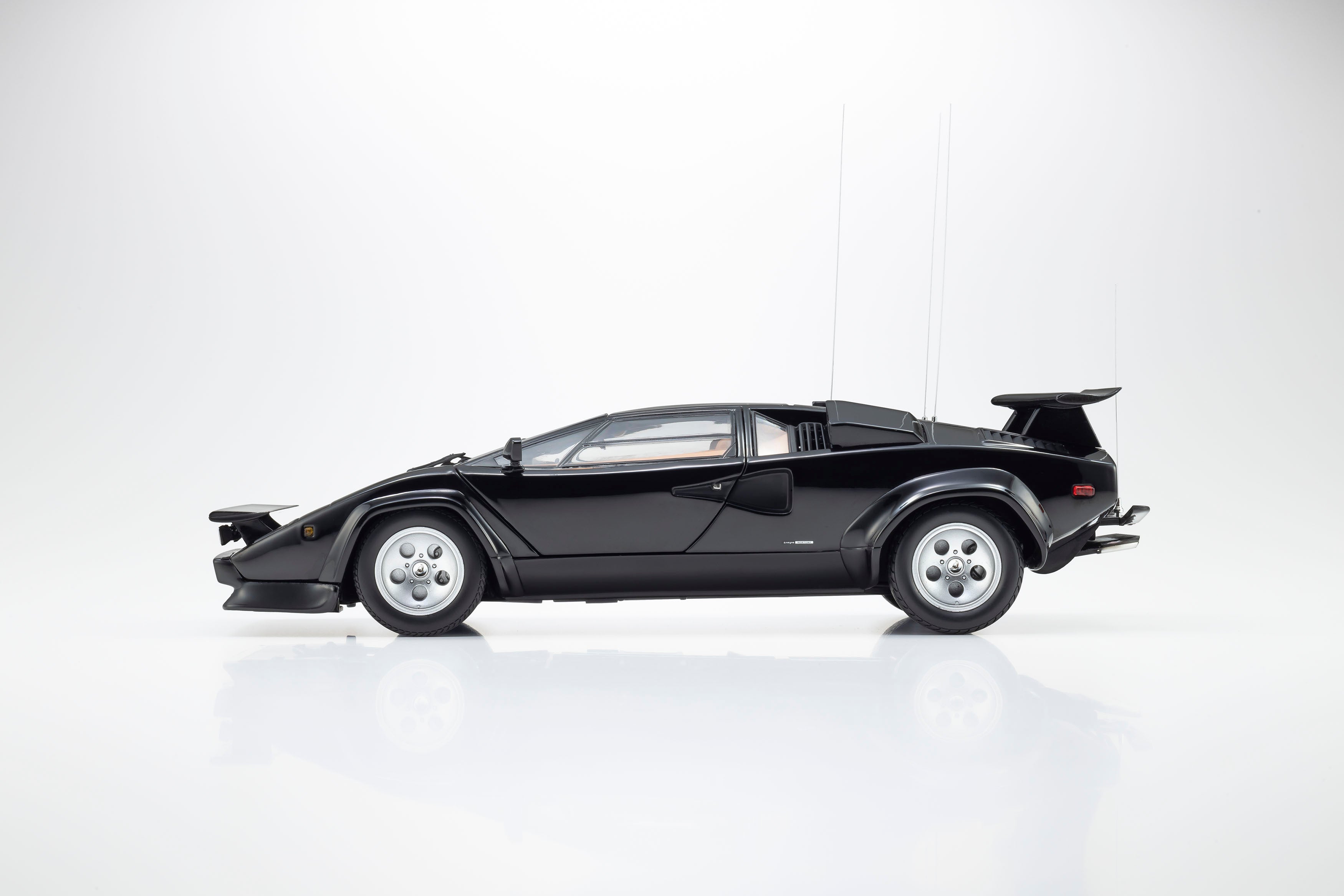 Preorder] Kyosho 1:18 Lamborghini Countach LP 400 S The Cannonball