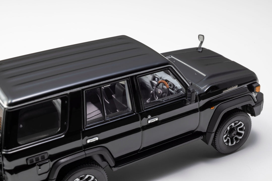 Kyosho 1:43 Toyota Land Cruiser 70 4(3 Colours) 03928BE/03928W/03928BK