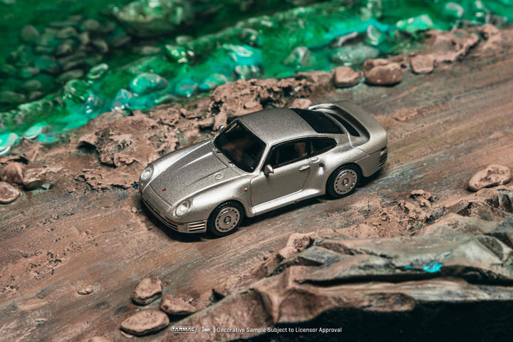 [Preorder] Tarmac Works 1:64 Porsche 959 Silver T64G-068-SL