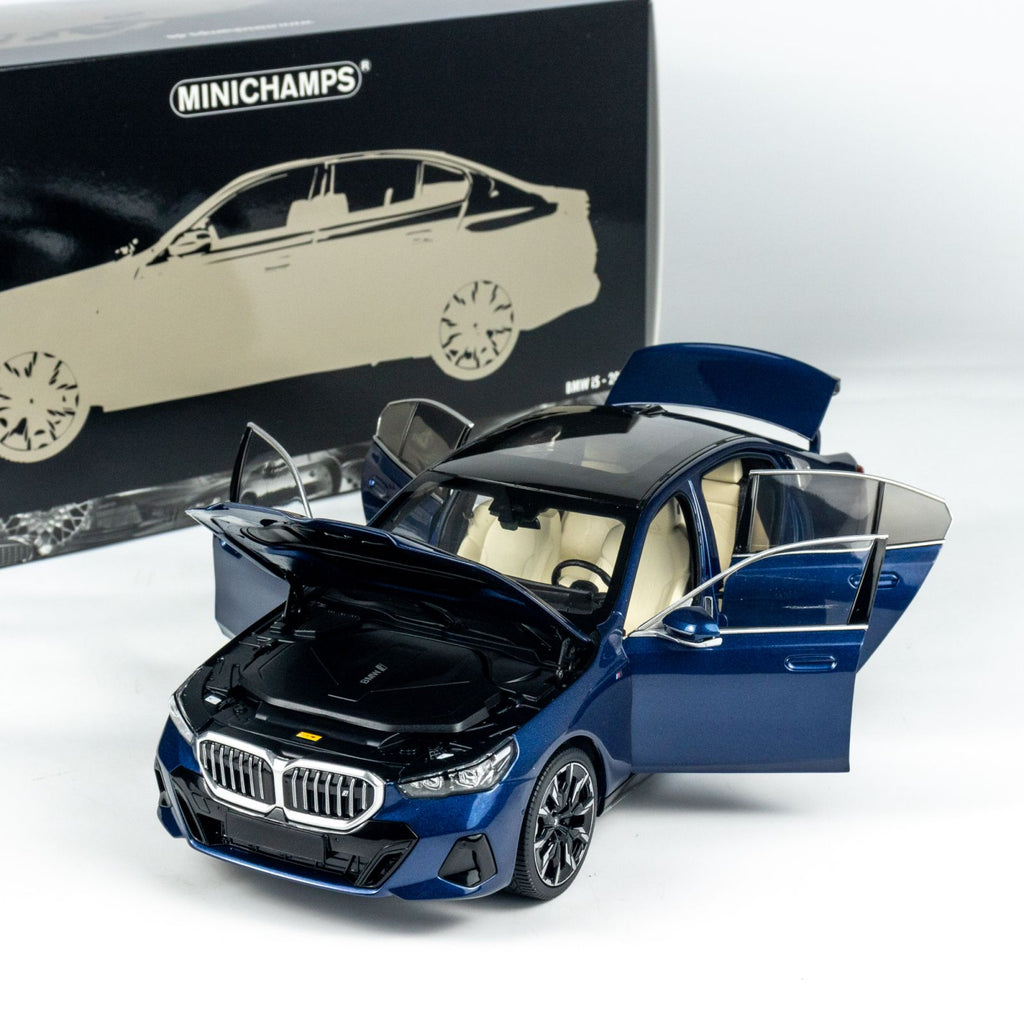 Minichamps  1:18 i5 2023モデルミニカー MINICHAMPS 1:18 BMW i5 - 2023 - BLUE METALLIC 110023400 – Horizon