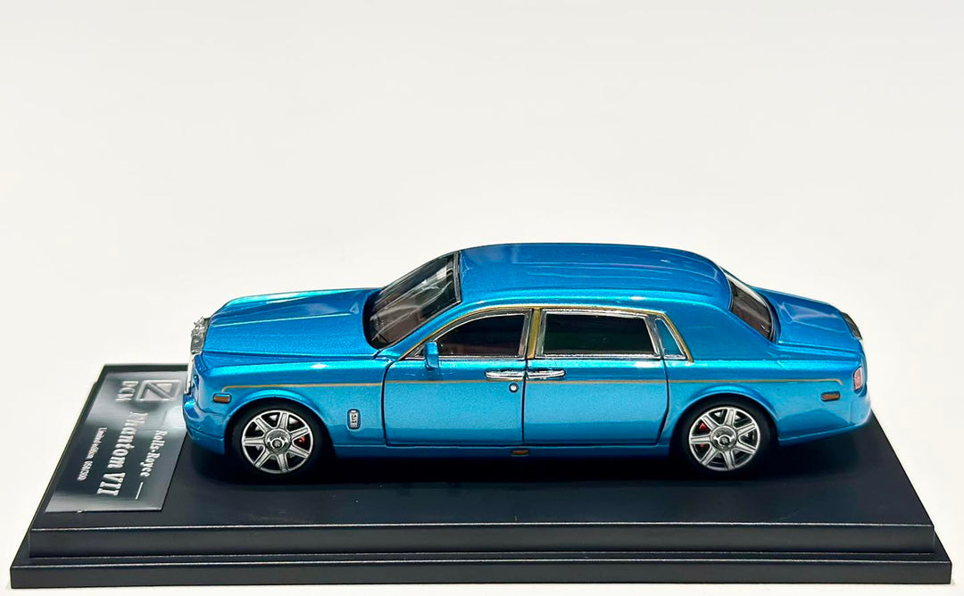 DCM 1:64 Rolls-Royce Phantom 7th Generation (3 Colours)