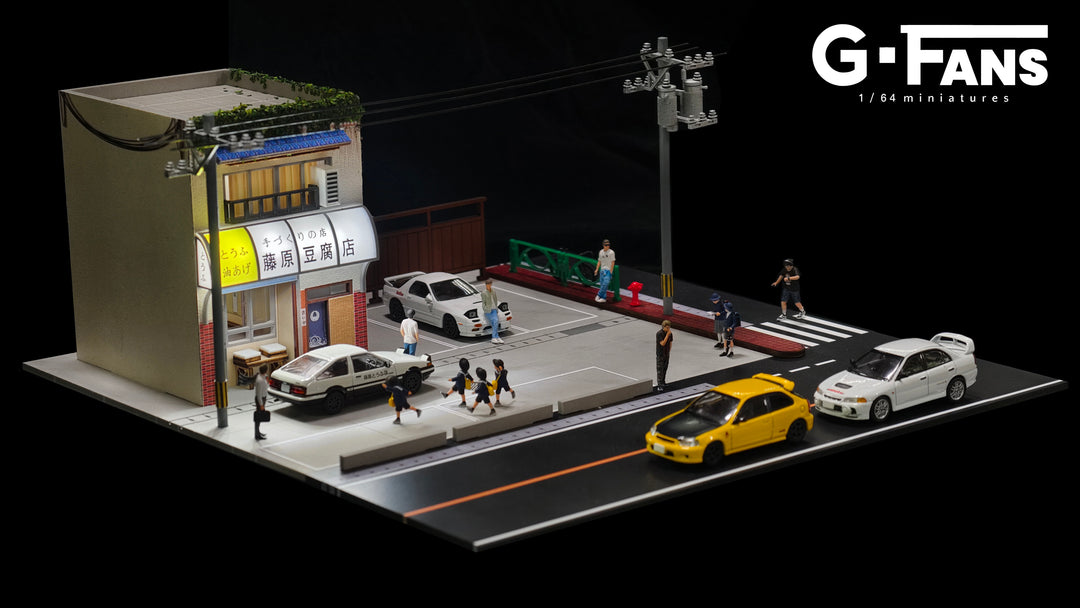 [Preorder] G-Fans 1:64 Initial D Fujiwara Tofu Store Scene with lights 710039