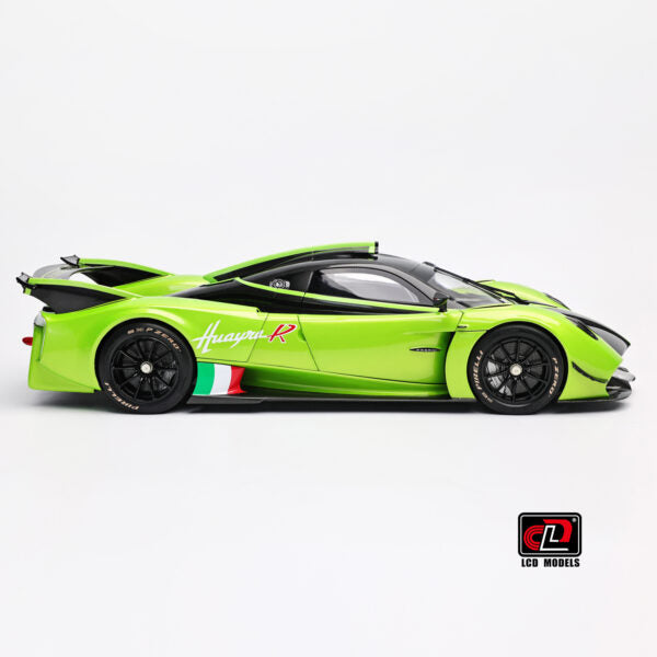 LCD 1:18 Pagani Huayra R Green LCD18012-GR