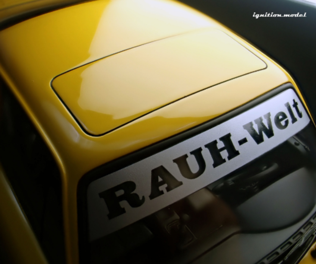 [Preorder] Ignition Model 1:18 Porsche RWB 930 Yellow IG3621