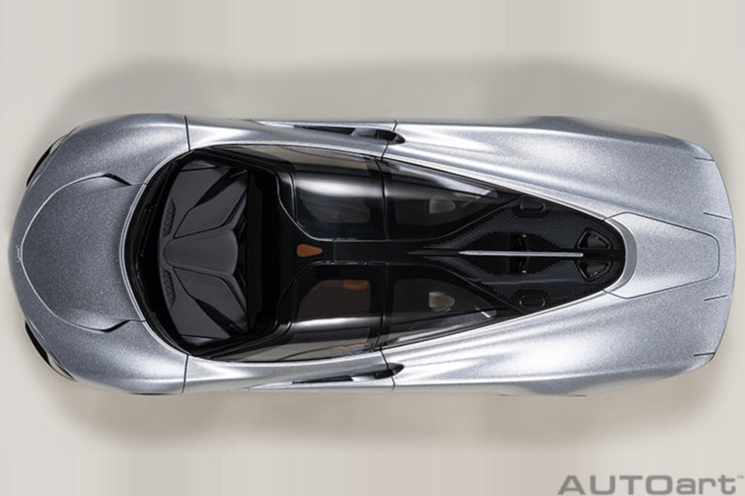 AUTOart 1:18 McLaren Speedtail - Supernova Silver 76090