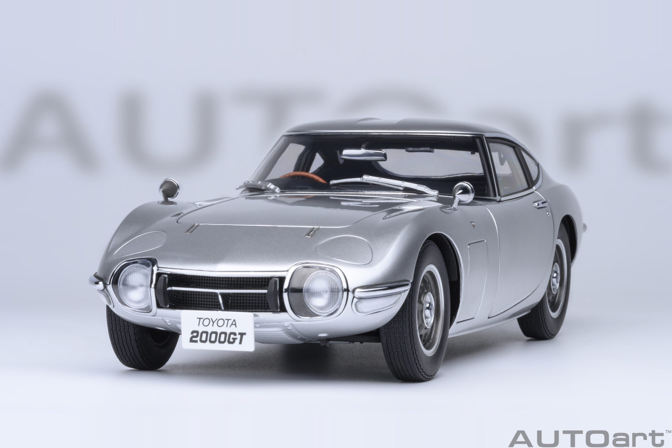 TOYOTA 2000GT 1/18スケールモデル Autoart Toyota 2000GT 1967 (White) 1/18 Scale New Release