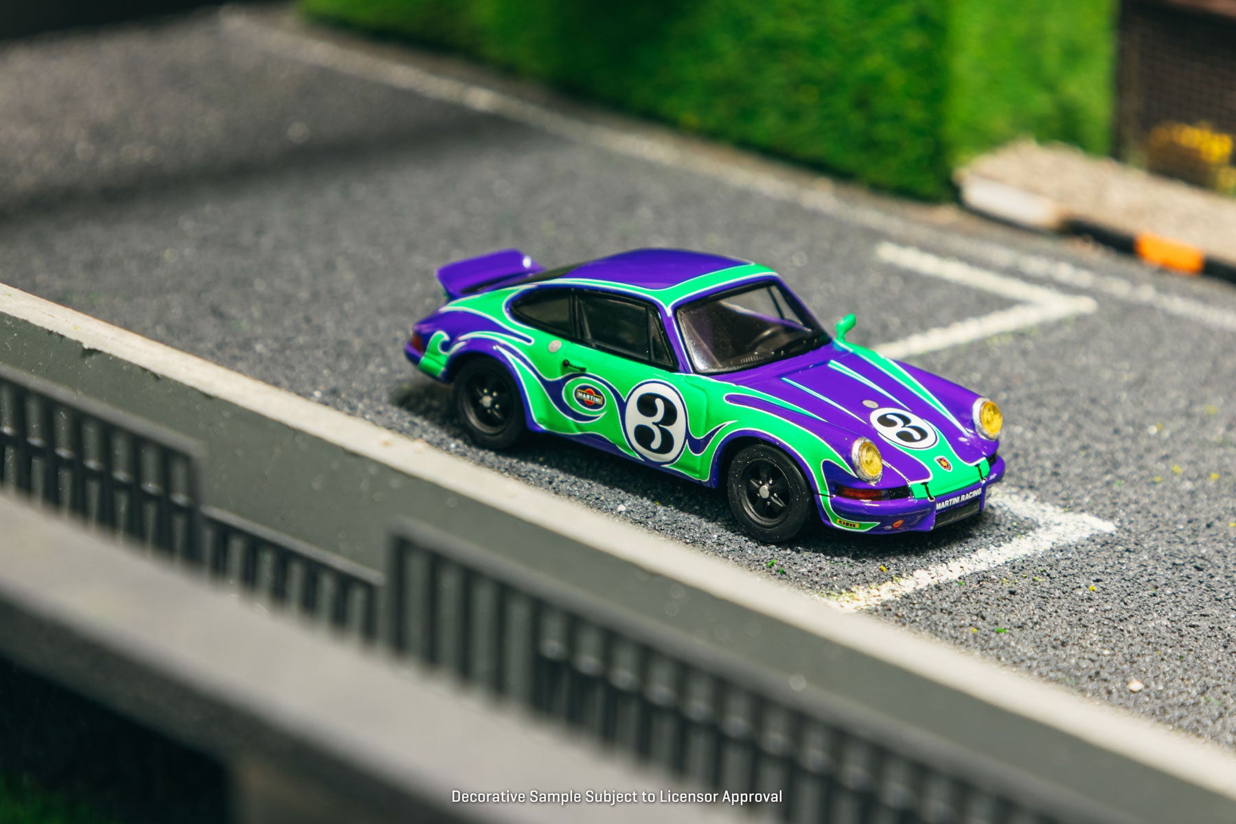 Preorder] Tarmac Works 1:64 Porsche 911 2.8 RSR Psychodelic T64S
