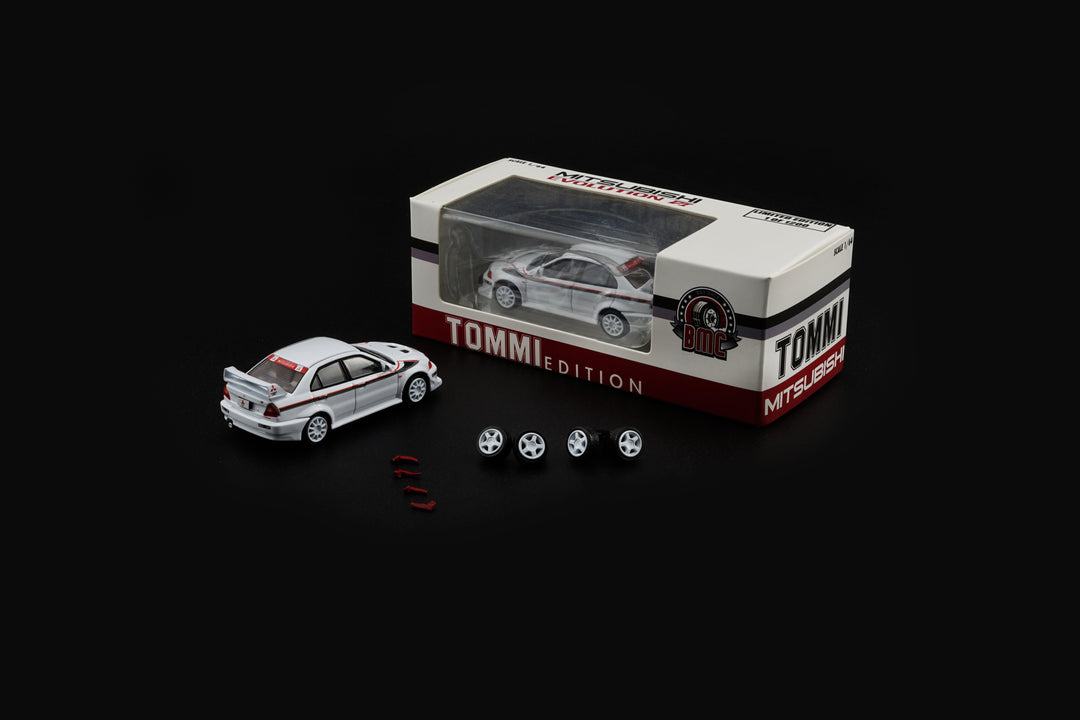 [Preorder] BM Creation 1:64 Mitsubishi Lancer EVO 6.5 -White Tommi Edition