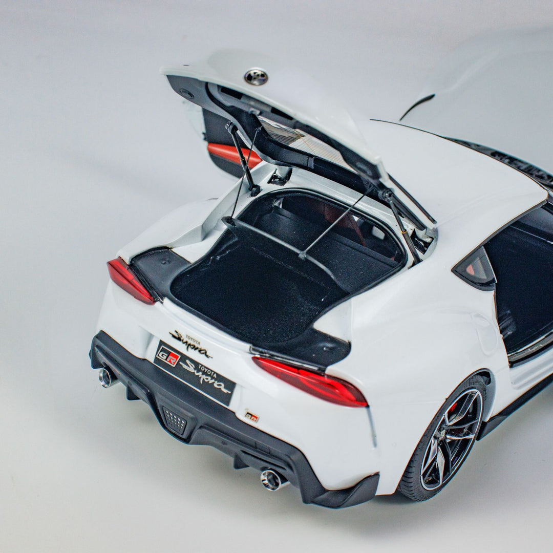 [Preorder] WELL 1:18 Toyota Supra A90 (2 Colors)
