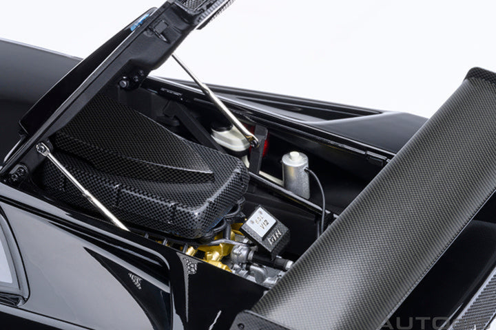 [Preorder] AUTOart 1:18 Lamborghini Diablo GT-R   - Deep Black 79137