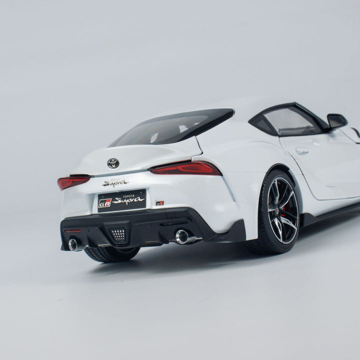 [Preorder] WELL 1:18 Toyota Supra A90 (2 Colors)