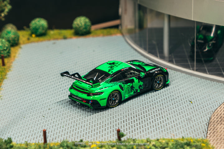 [Preorder] Tarmac Works 1:64 Porsche 911 GT3 Cup (992) Fire Monkey Motorsport T64-093-FMM