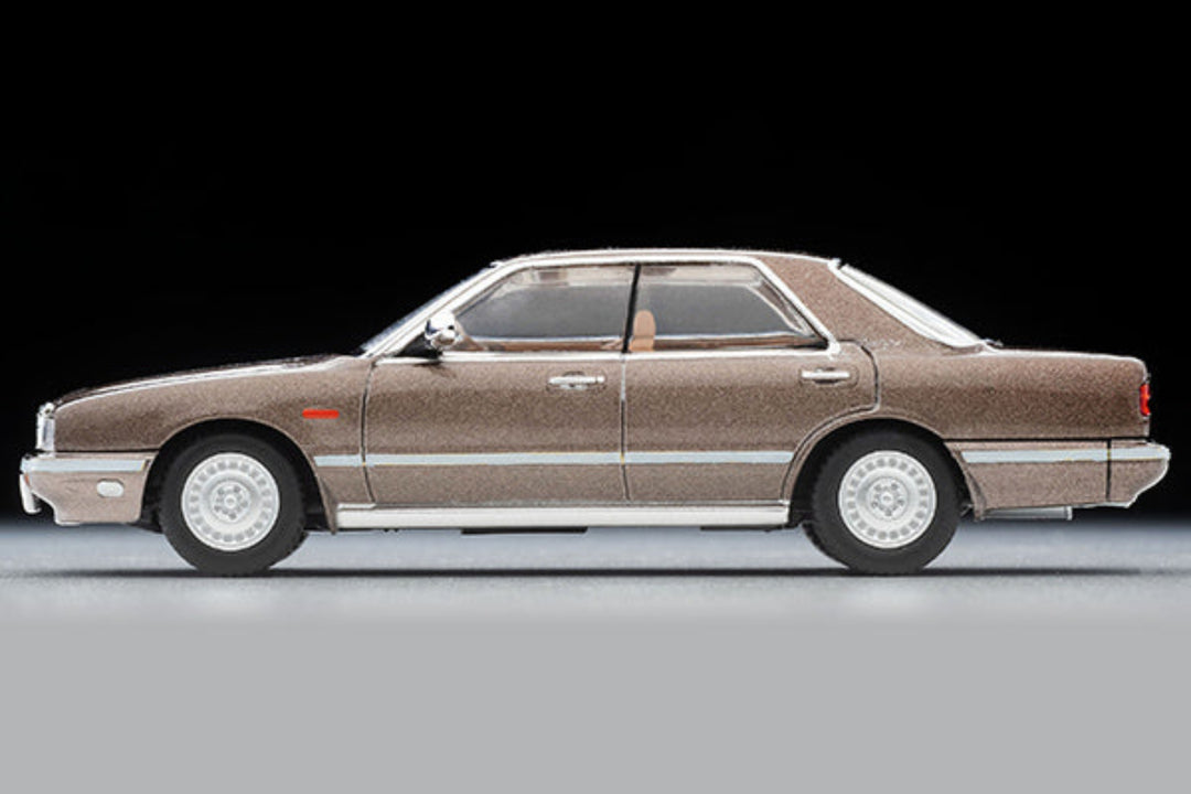 Tomytec TLVN 1:64 Nissan Cedric Cima TYPE-II Limited (brown) 1988