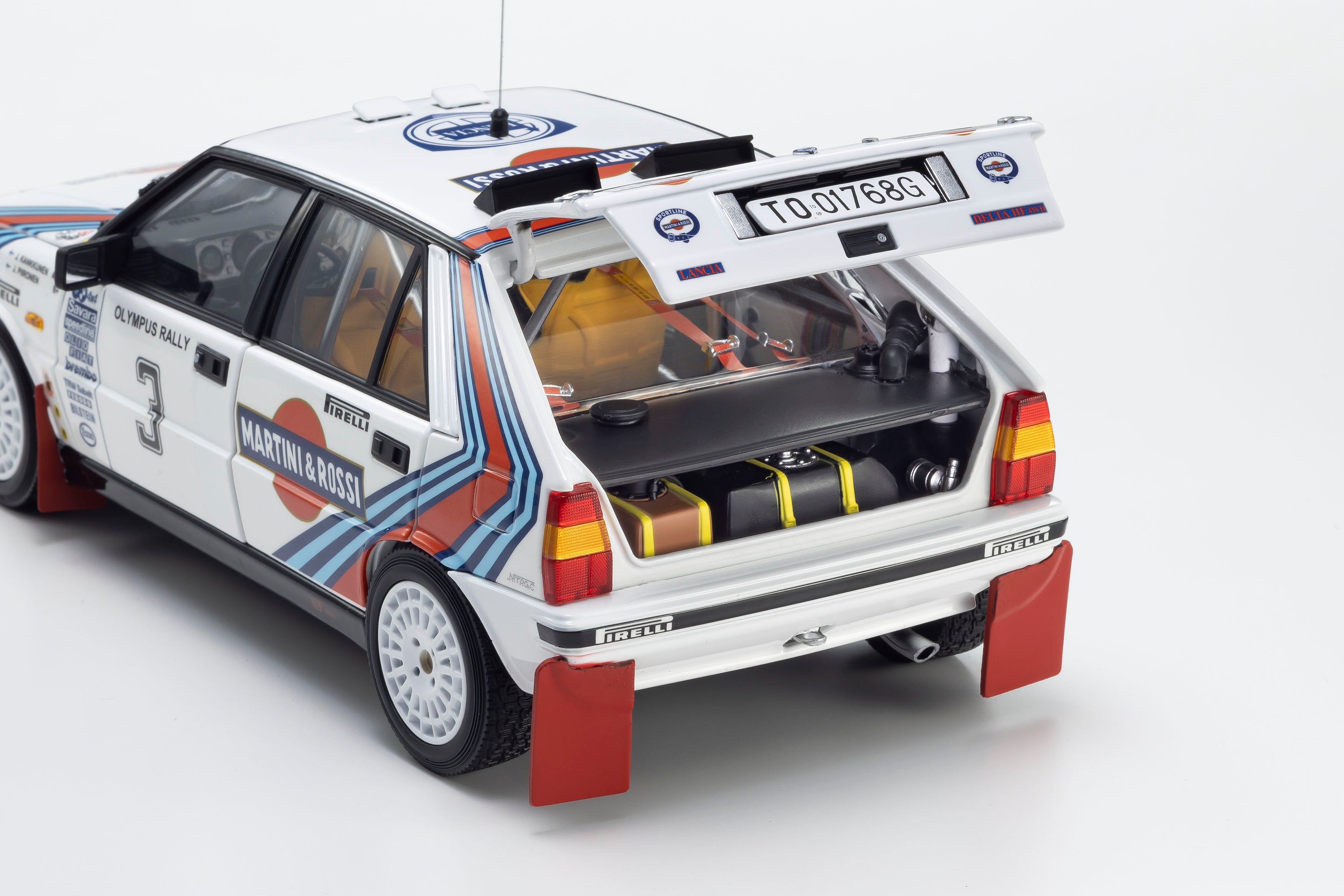 Kyosho 1:18 Lancia Delta HF 4WD 1987 Olympus Rally MARTINI ROSSI