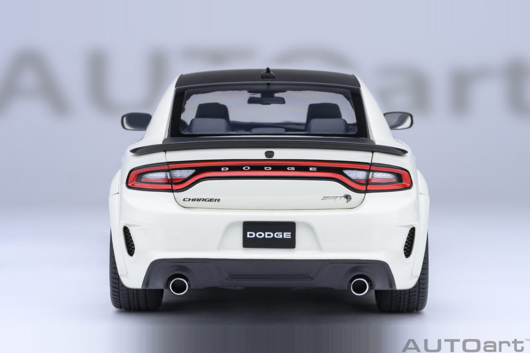 AUTOart 1:18 Dodge Charger SRT Hellcat Redeye jailbreak Knuckle White 71751