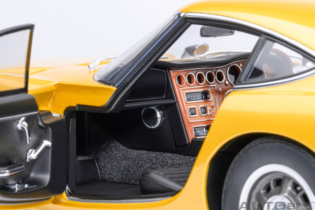 [Preorder] AUTOart 1:18 Toyota 2000GT 1967 Gold 79549
