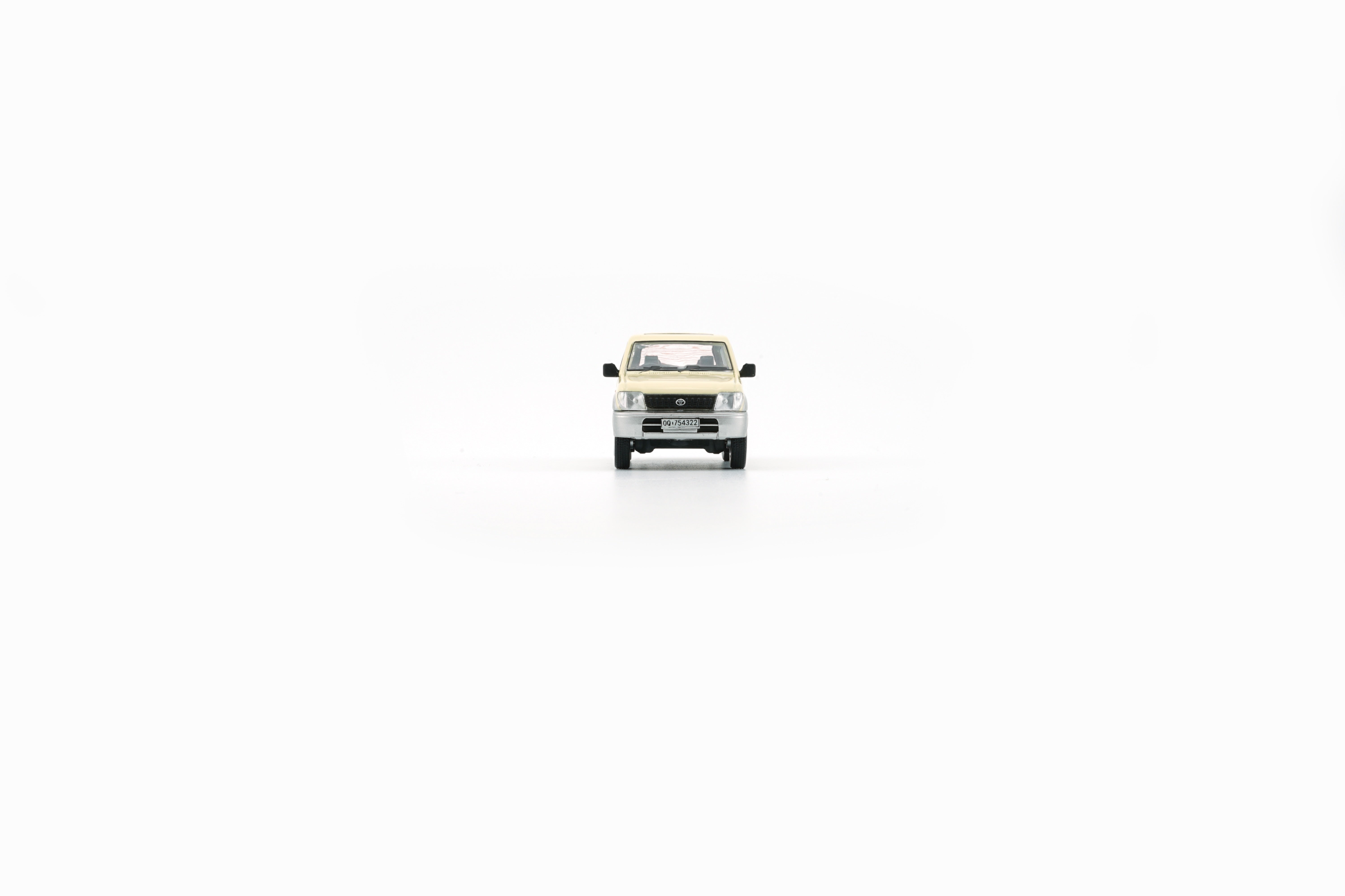 Preorder] BM Creation 1:64 Toyota Land Cruiser Prado LC95