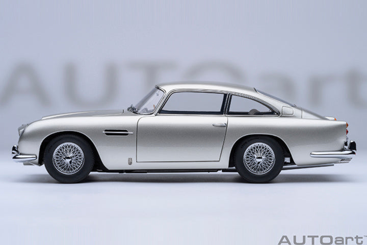 AUTOart 1:18 Aston Martin DB5 - Birch Silver 70287