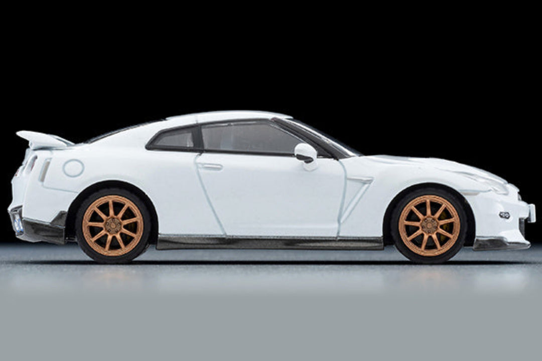 Tomytec TLVN 1:64 NISSAN GT-R Premium edition T-spec 2024 WHITE