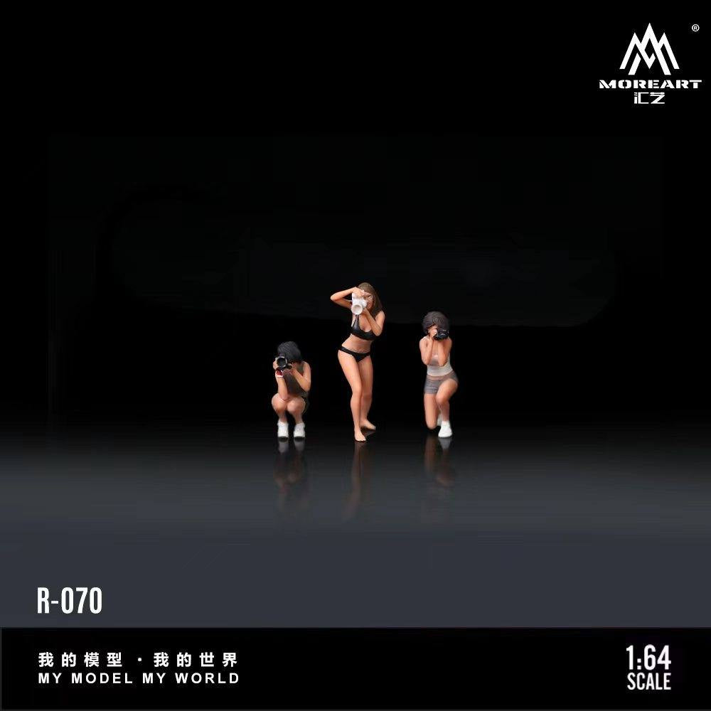 MoreArt 1:64 Photography doll B set MO223070