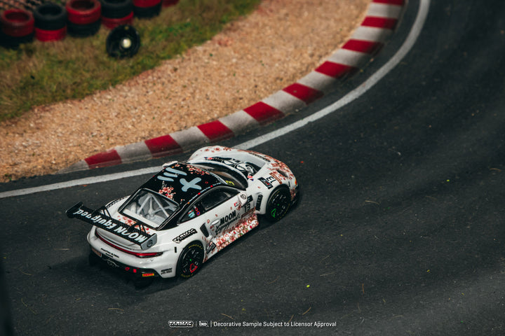 [Preorder] Tarmac Works 1:64 Porsche 911 GT3 R T64-084-25SUZ13